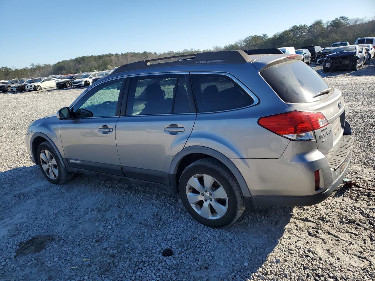 2010 SUBARU Outback