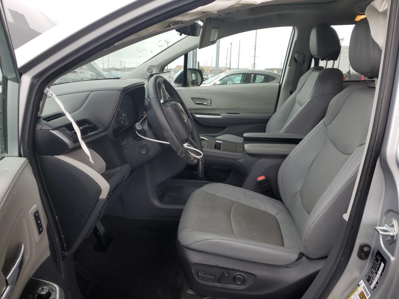 2023 TOYOTA SIENNA