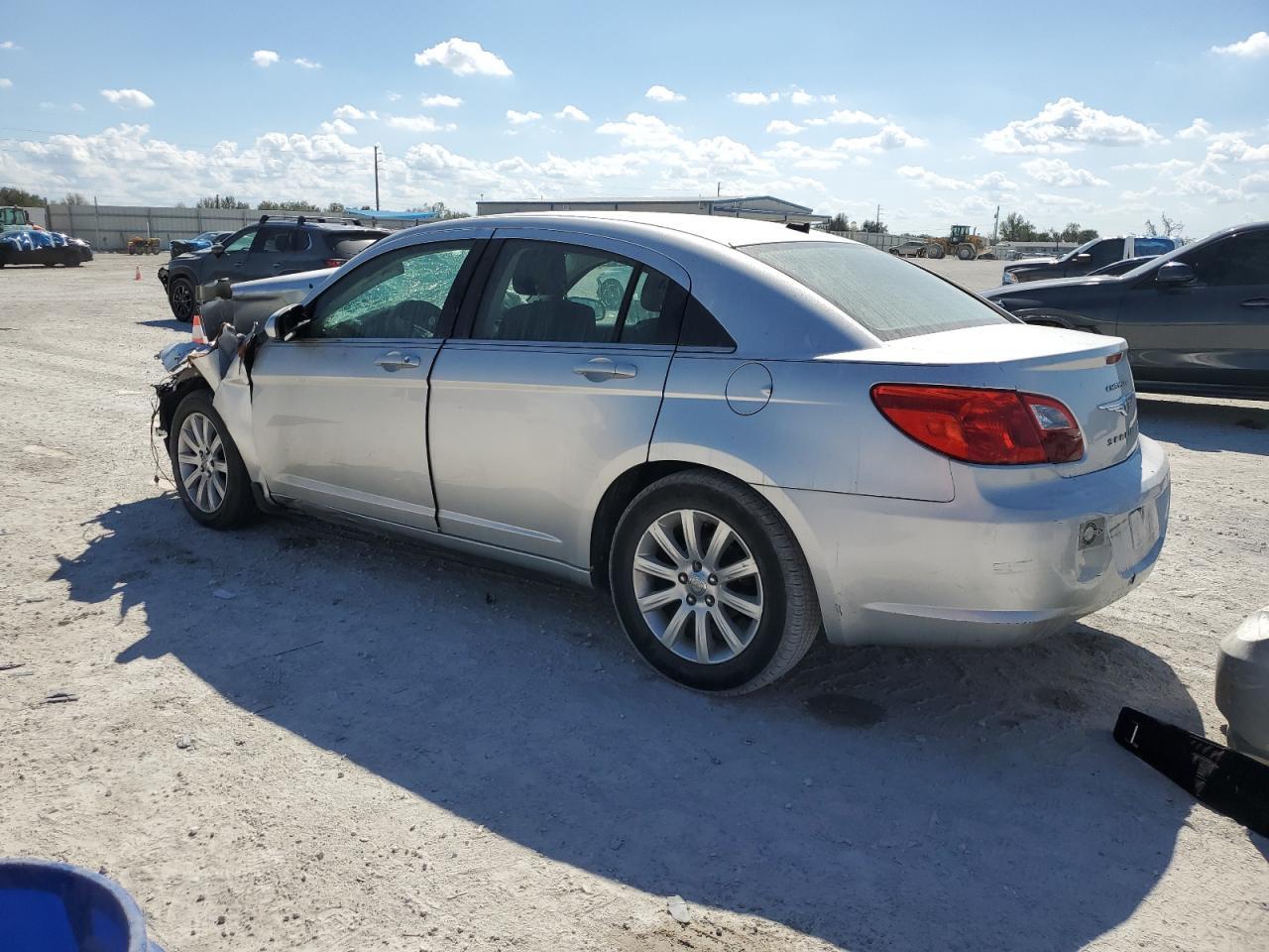 2010 CHRYSLER Sebring