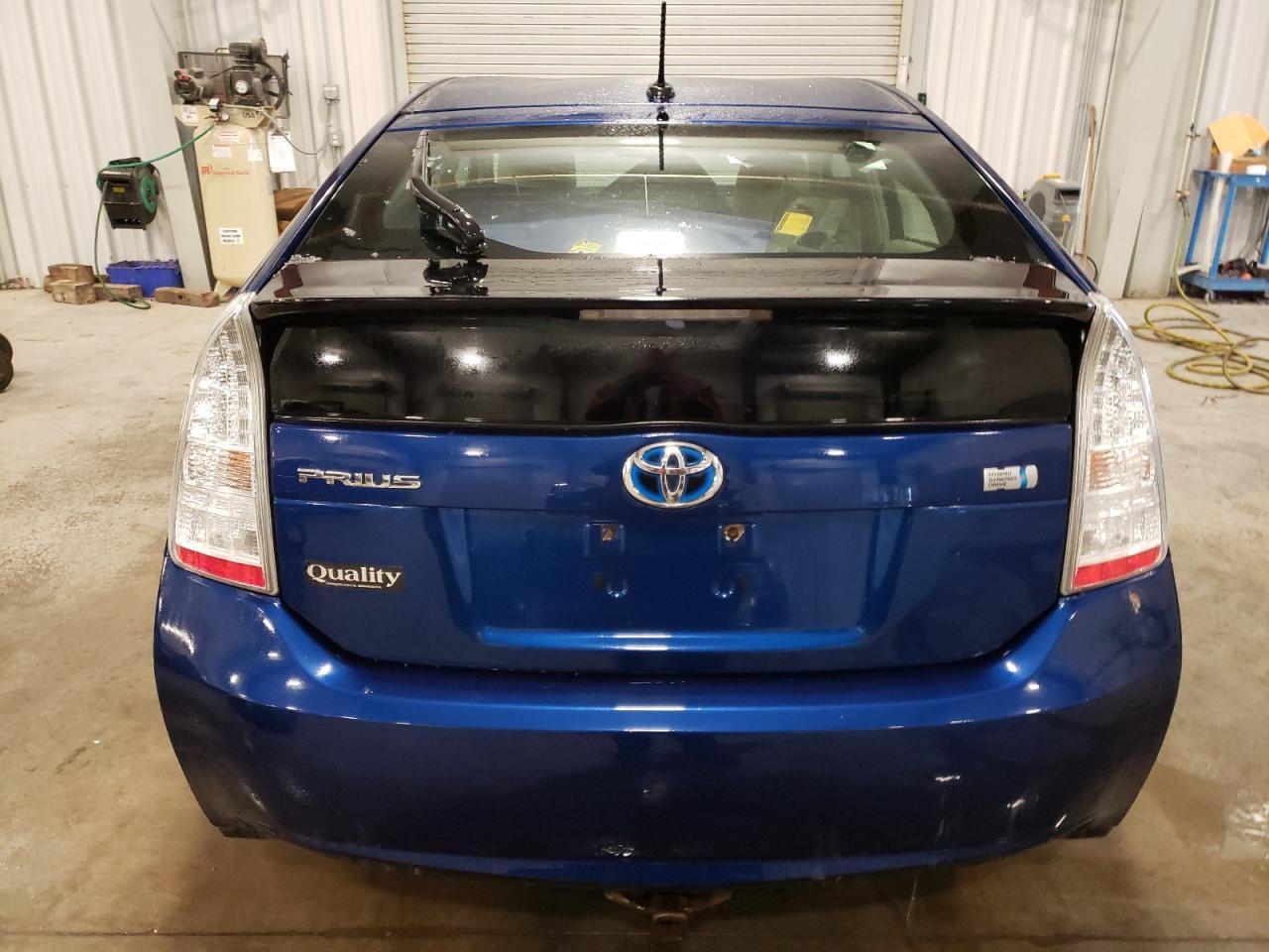 2010 TOYOTA PRIUS