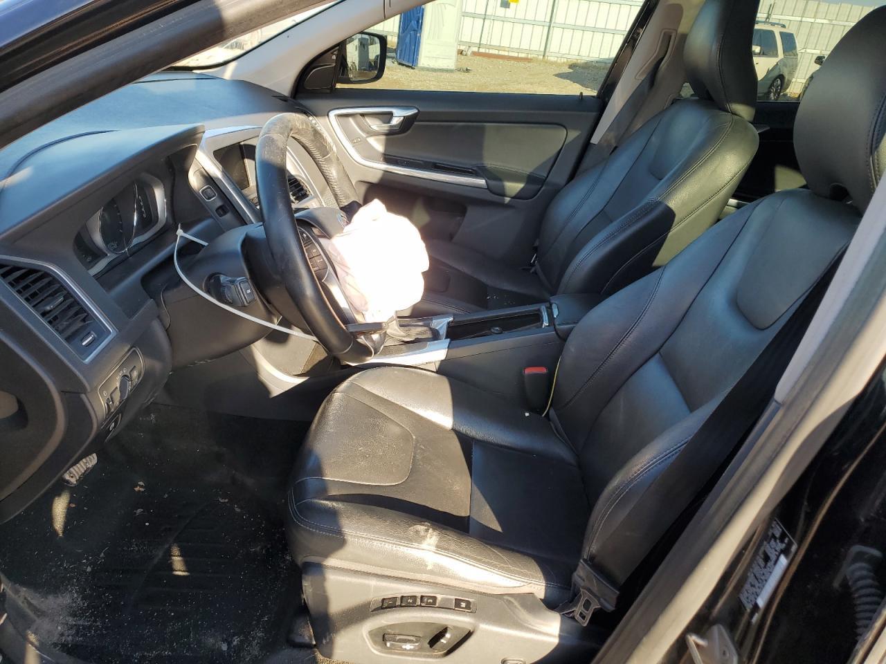 2016 VOLVO XC60