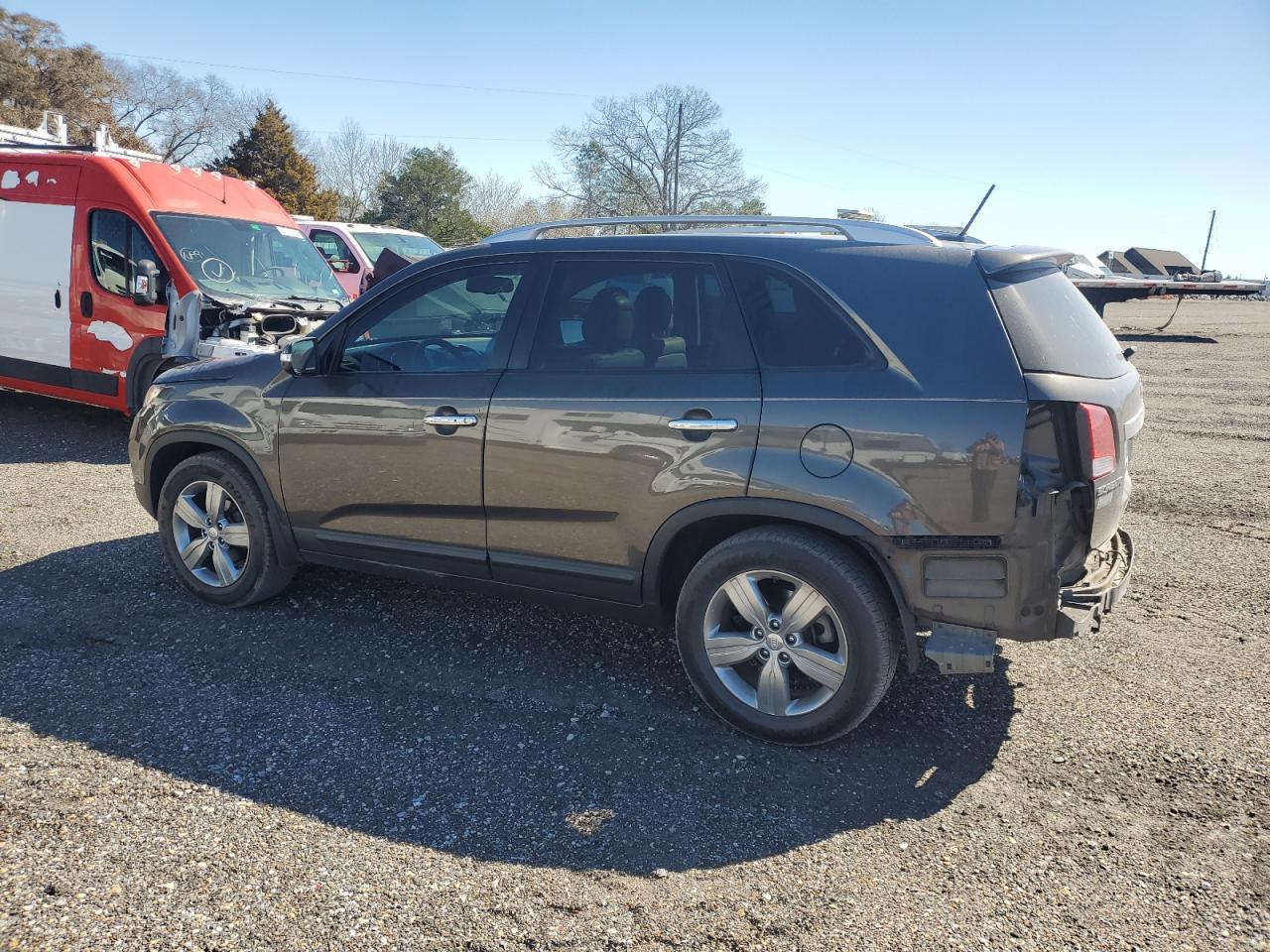 2013 KIA SORENTO