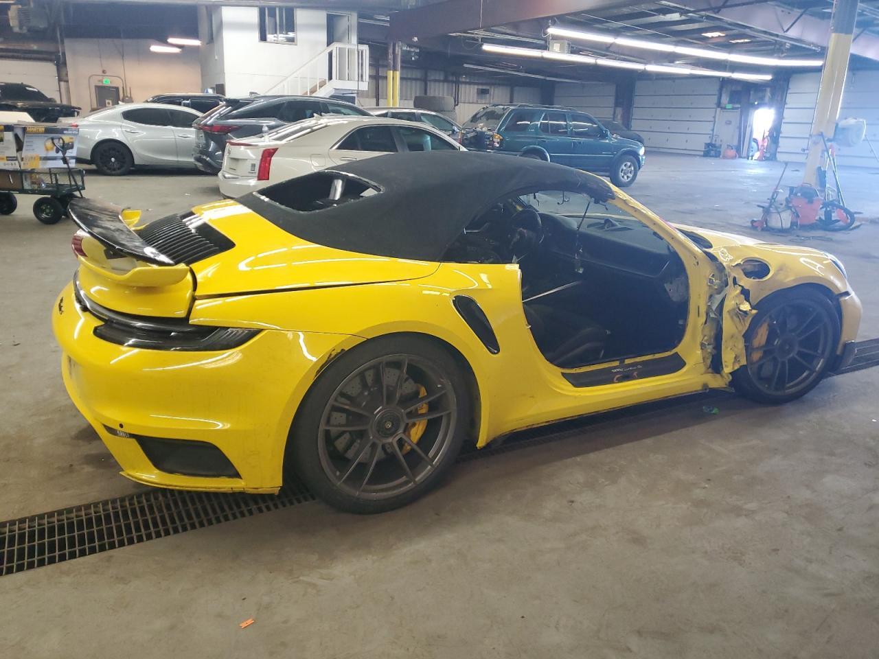 2022 PORSCHE 911
