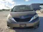 2011 TOYOTA SIENNA
