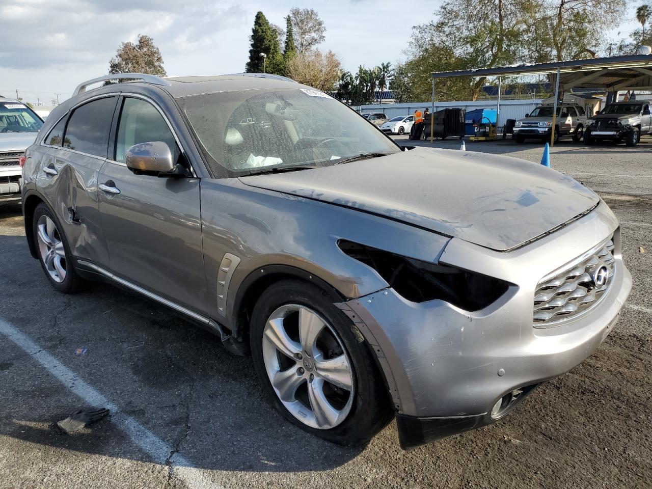 2010 INFINITI FX35