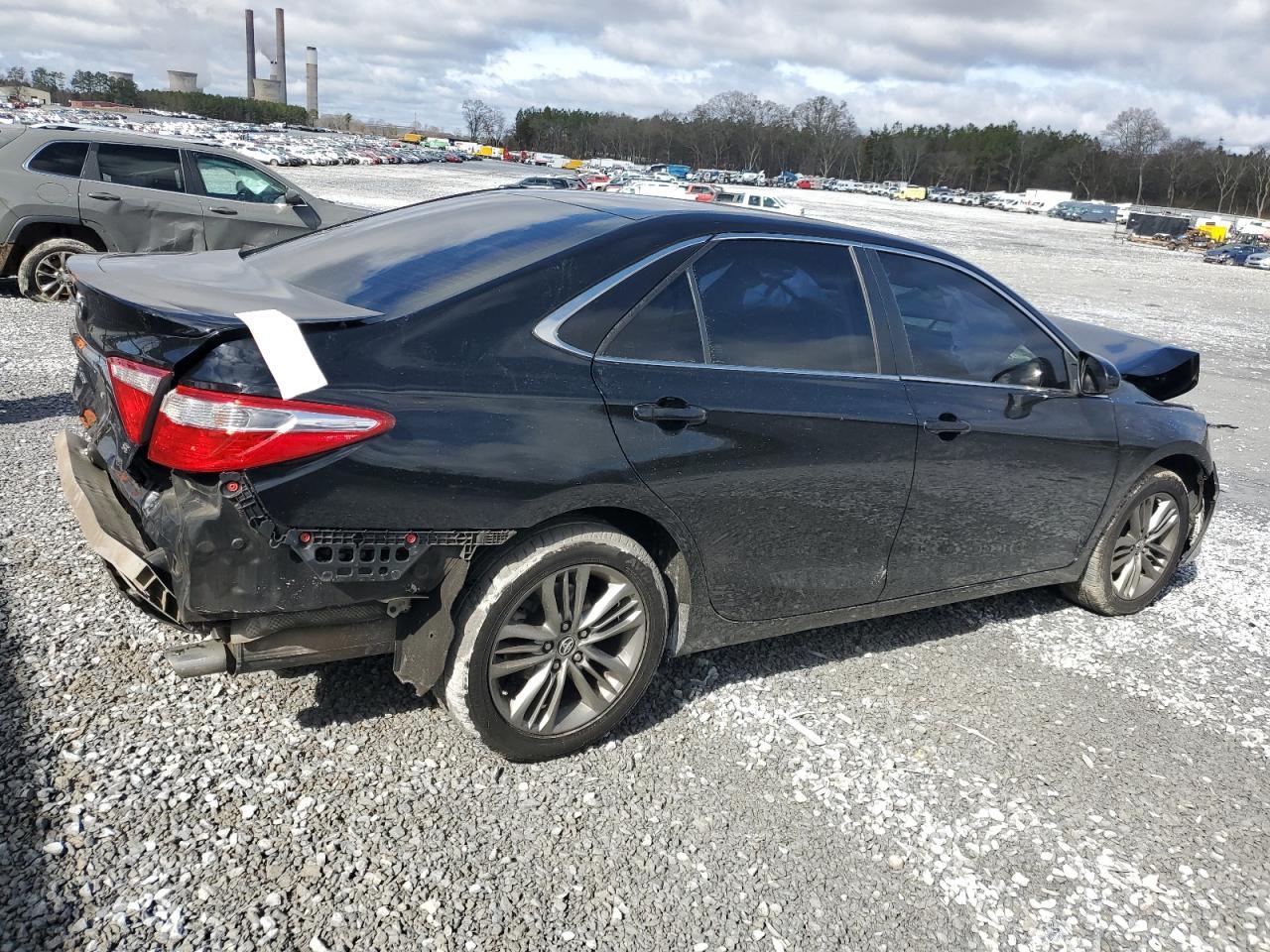 2016 TOYOTA CAMRY