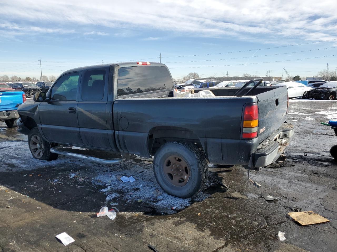 2004 GMC Sierra