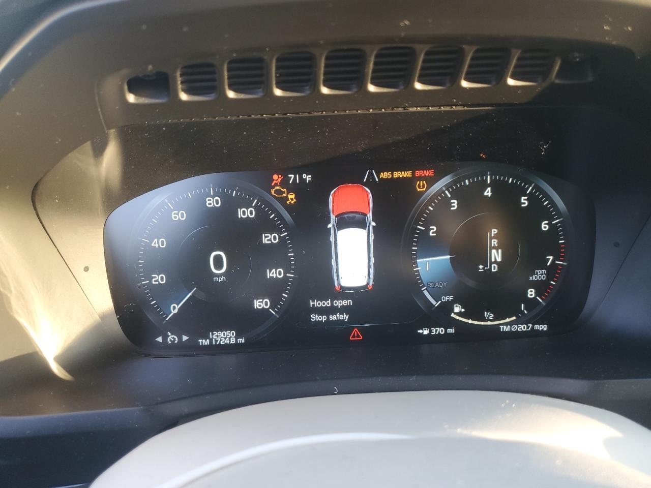 2016 VOLVO XC90