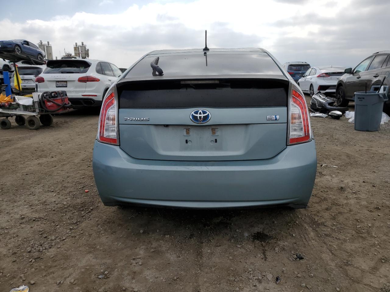 2013 TOYOTA PRIUS
