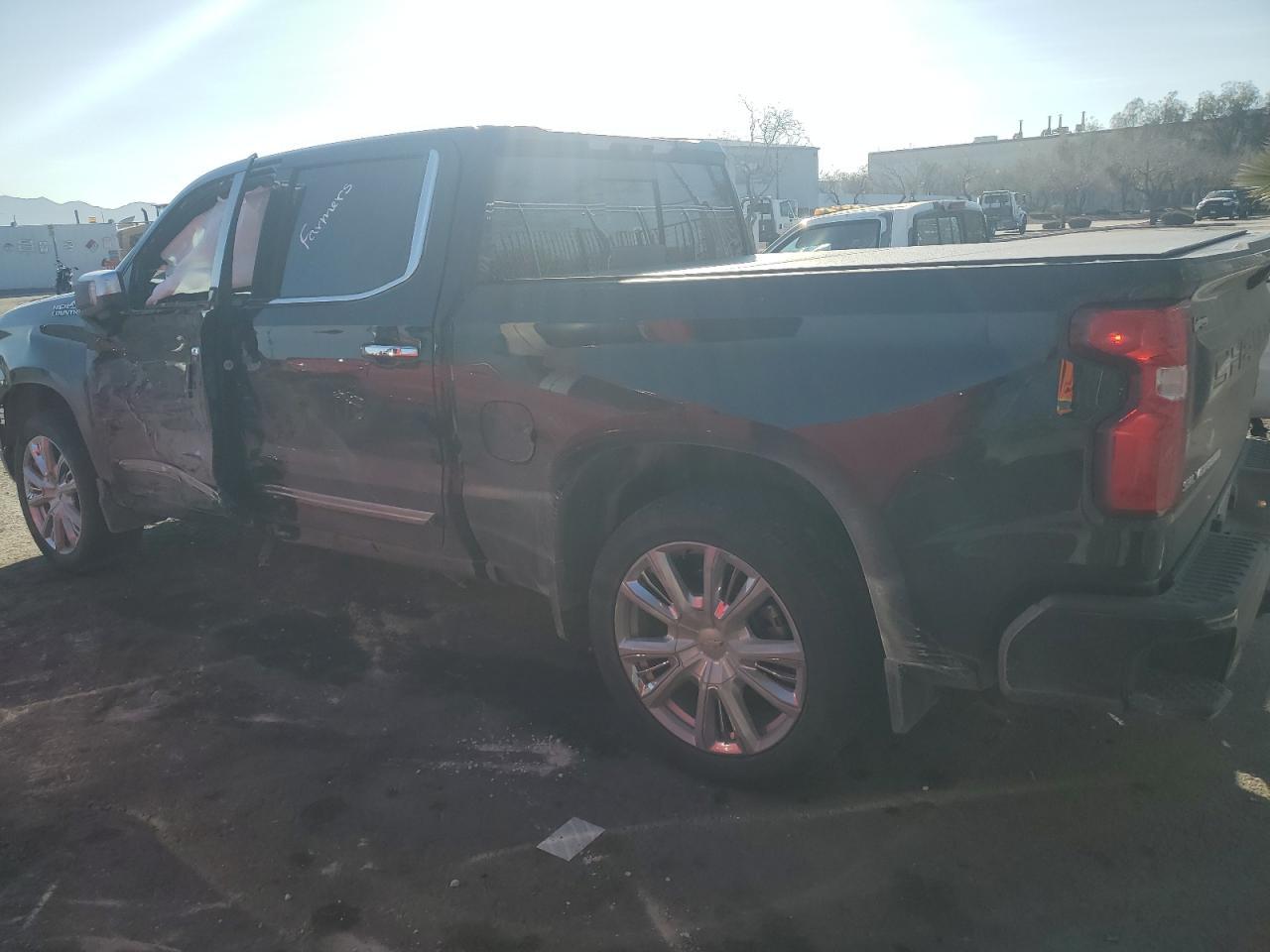 2025 CHEVROLET Silverado