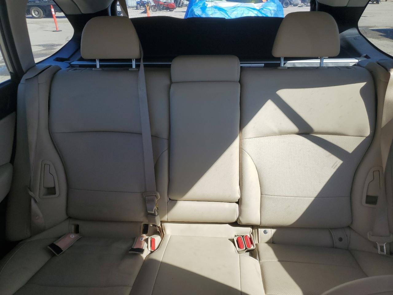 2015 SUBARU Outback