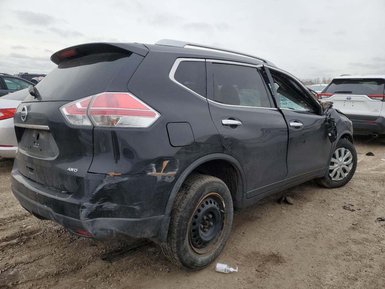 2016 NISSAN ROGUE