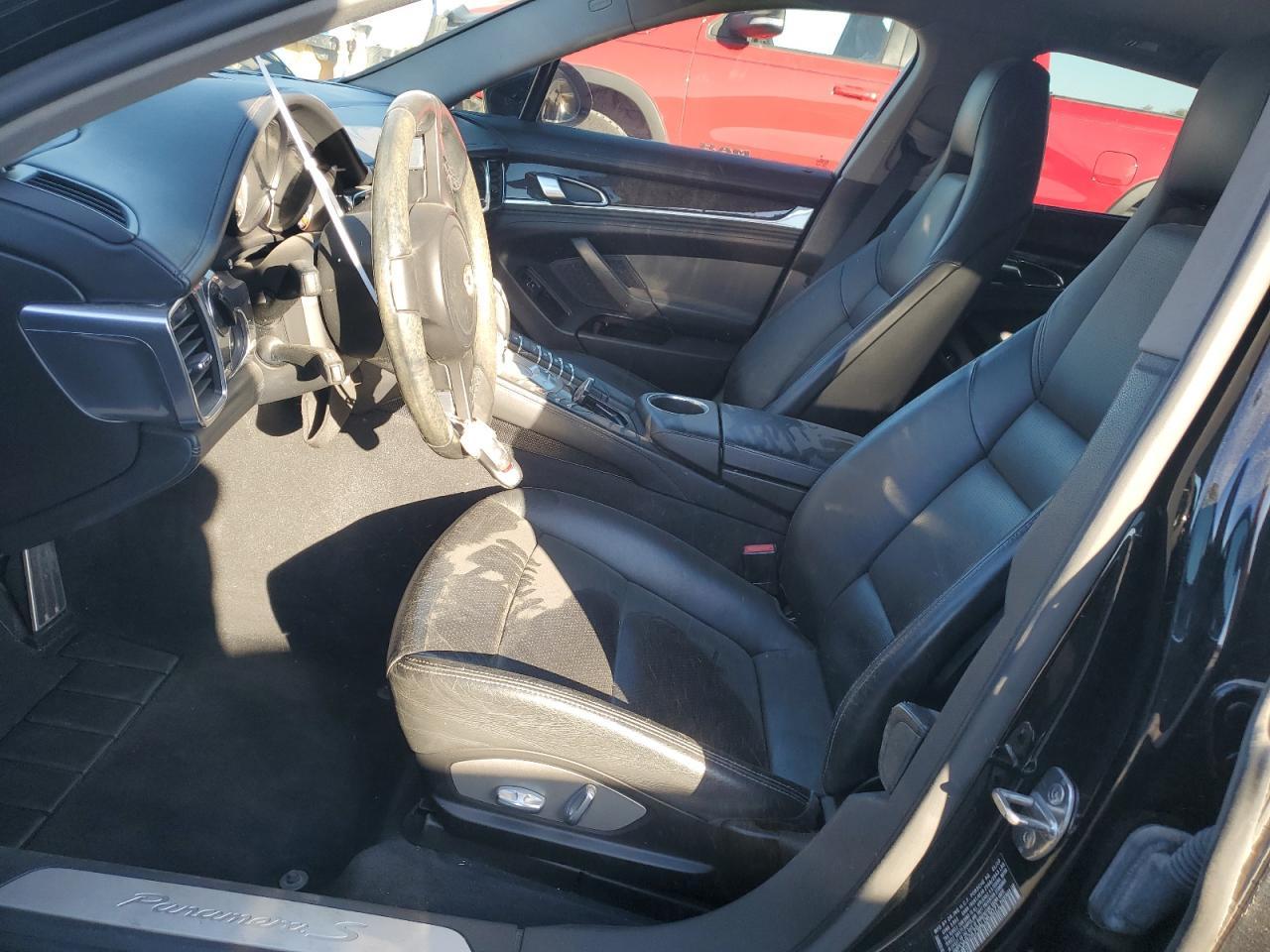 2010 PORSCHE Panamera