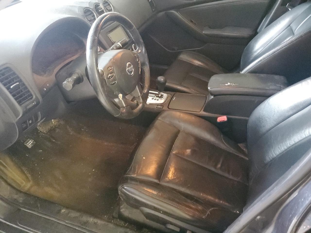 2010 NISSAN ALTIMA