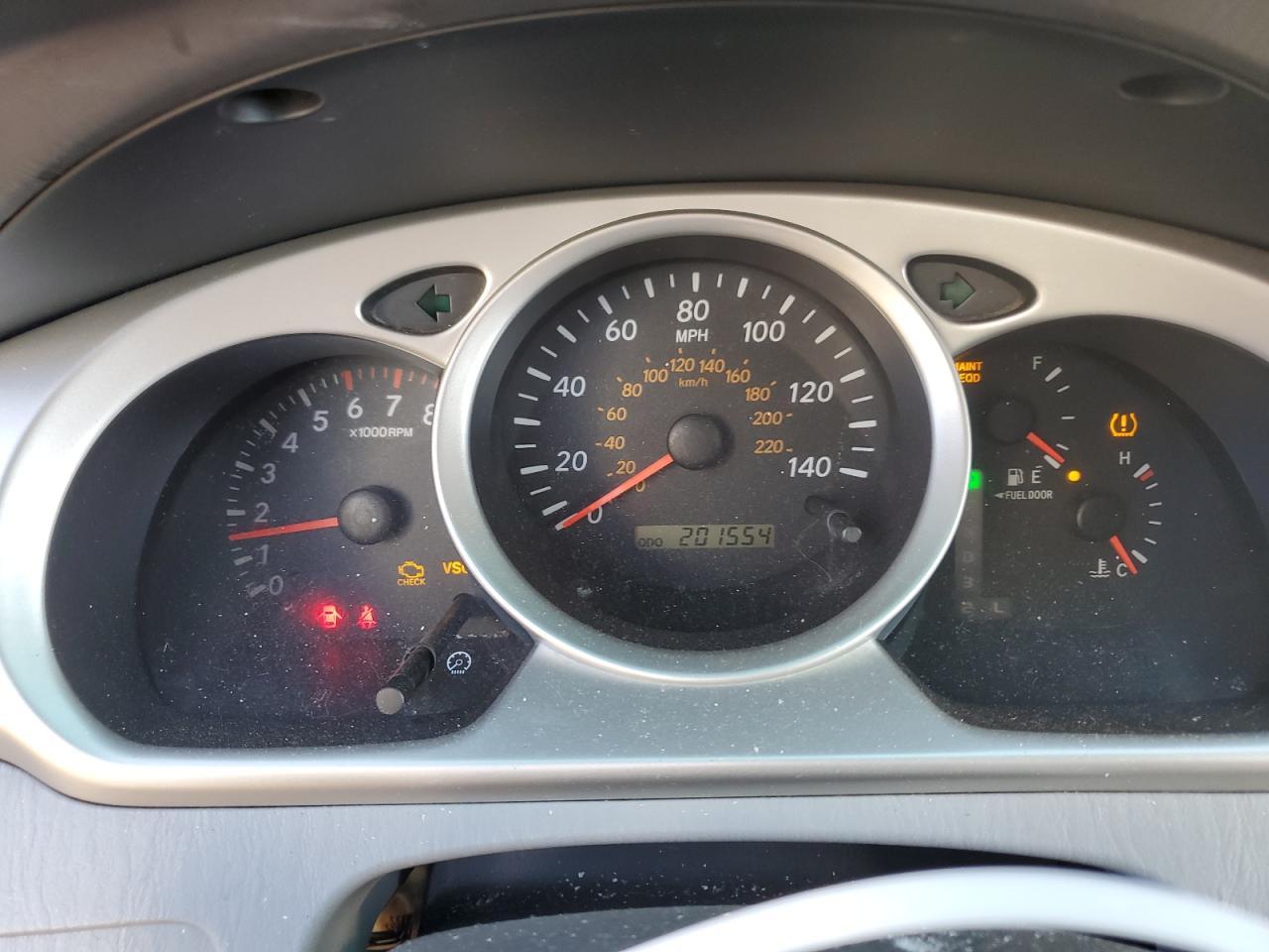 2005 TOYOTA HIGHLANDER