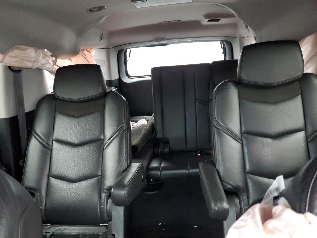 2016 CADILLAC Escalade ESV