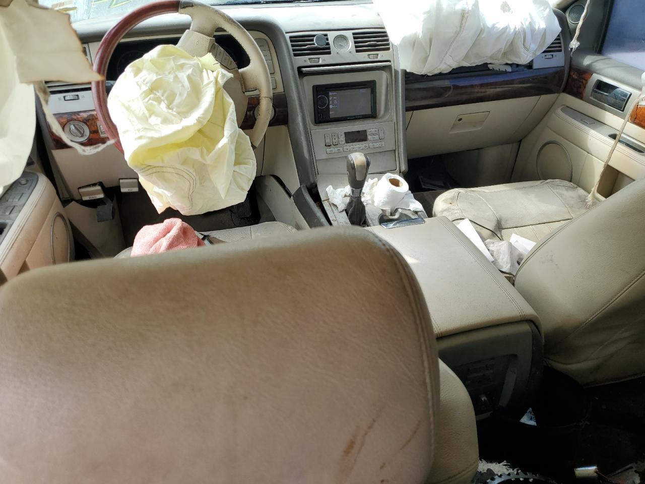 2004 LINCOLN Navigator