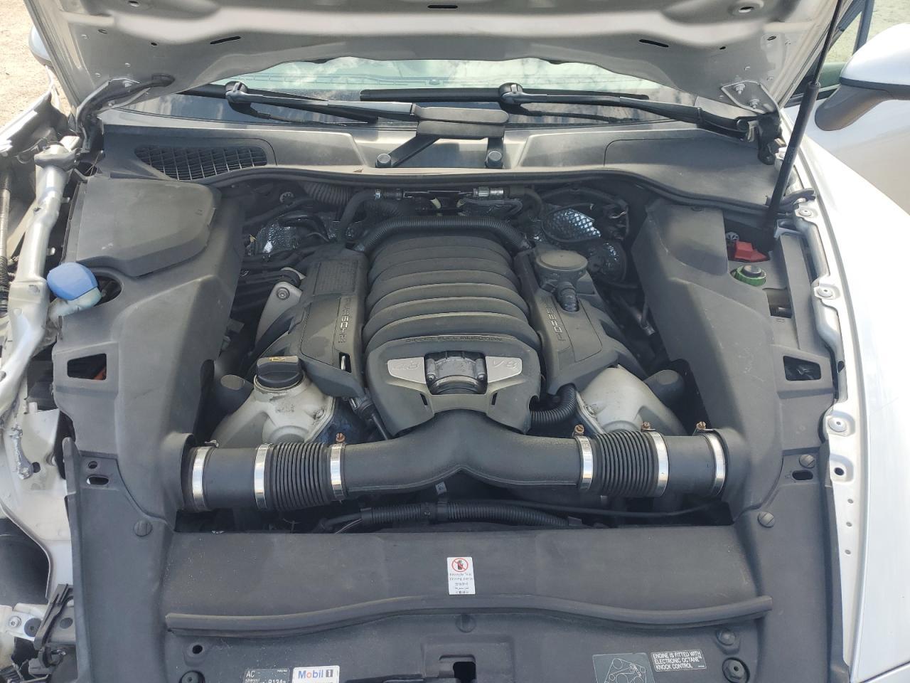 2014 PORSCHE CAYENNE