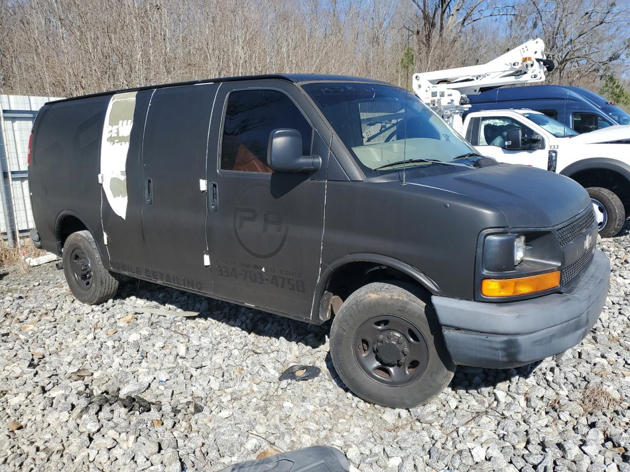 2005 CHEVROLET Express 3500