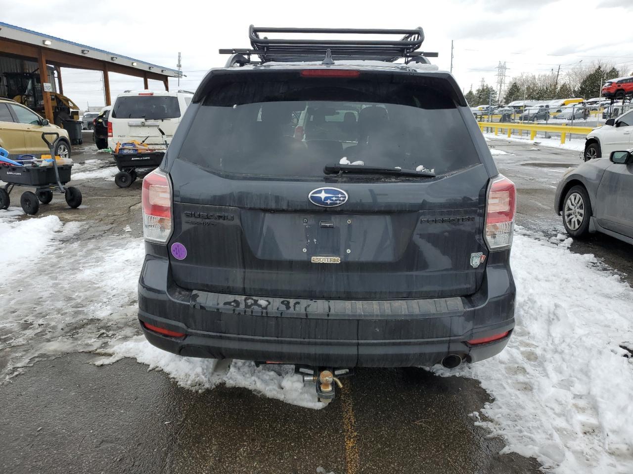2018 SUBARU FORESTER