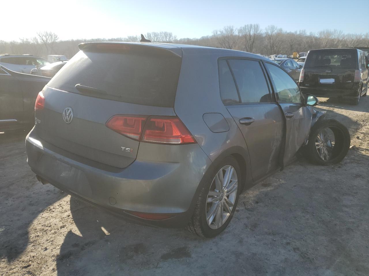 2016 VOLKSWAGEN GOLF