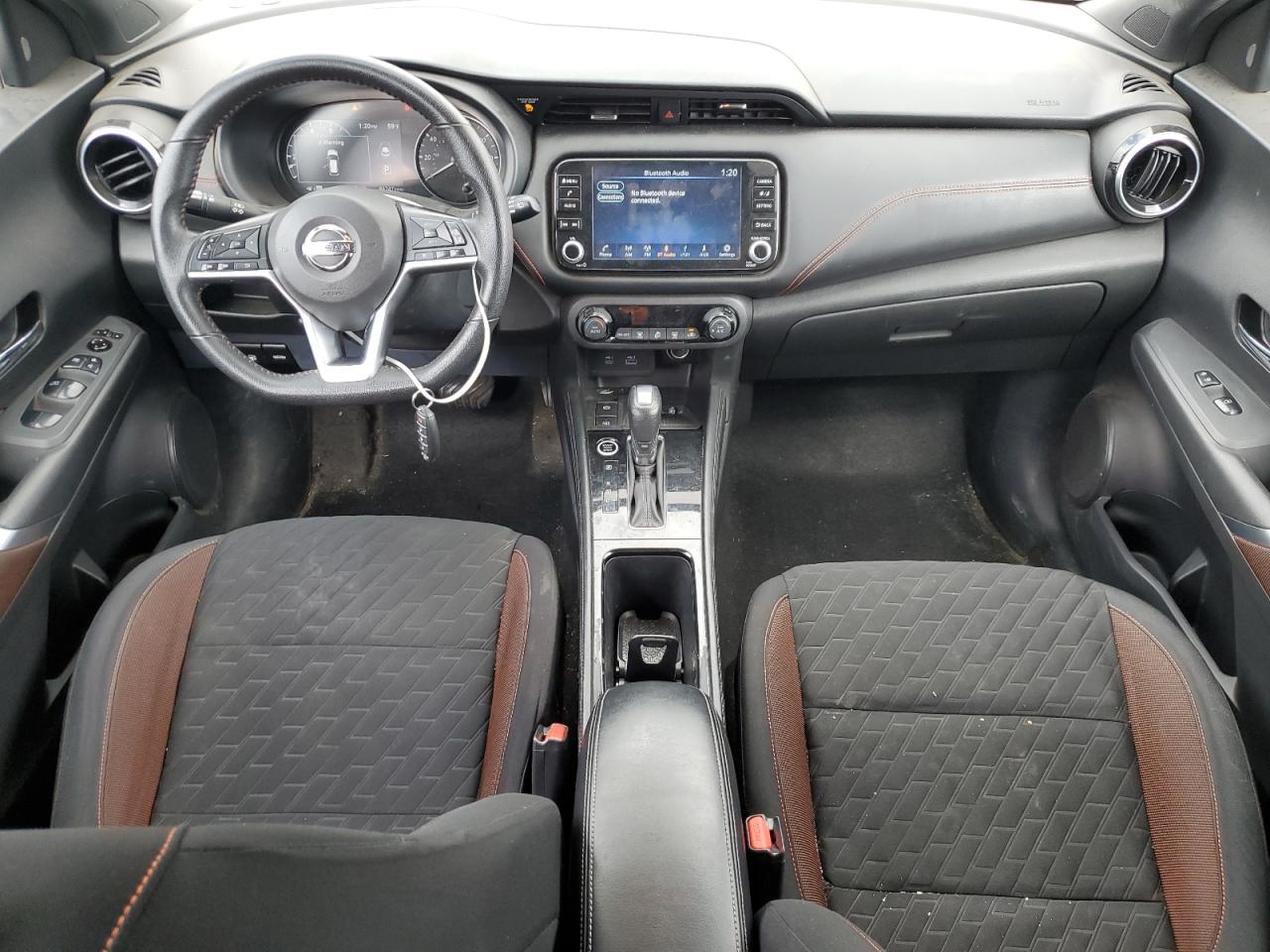 2021 NISSAN KICKS