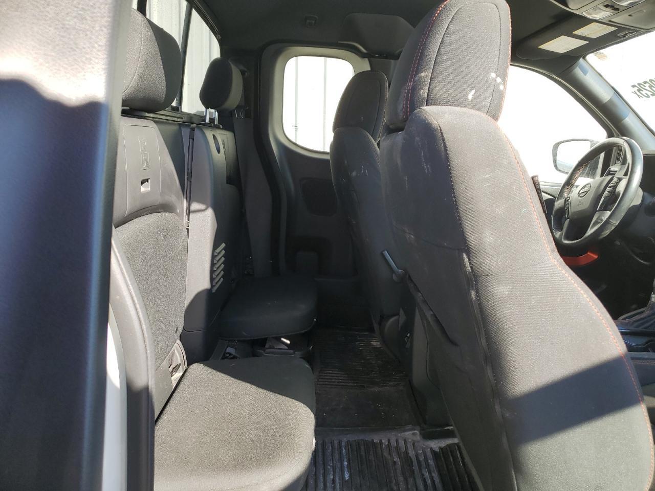 2022 NISSAN Frontier