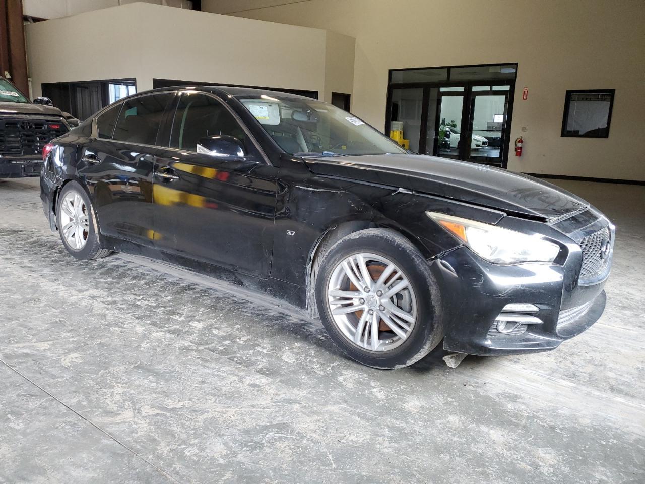 2014 INFINITI Q50