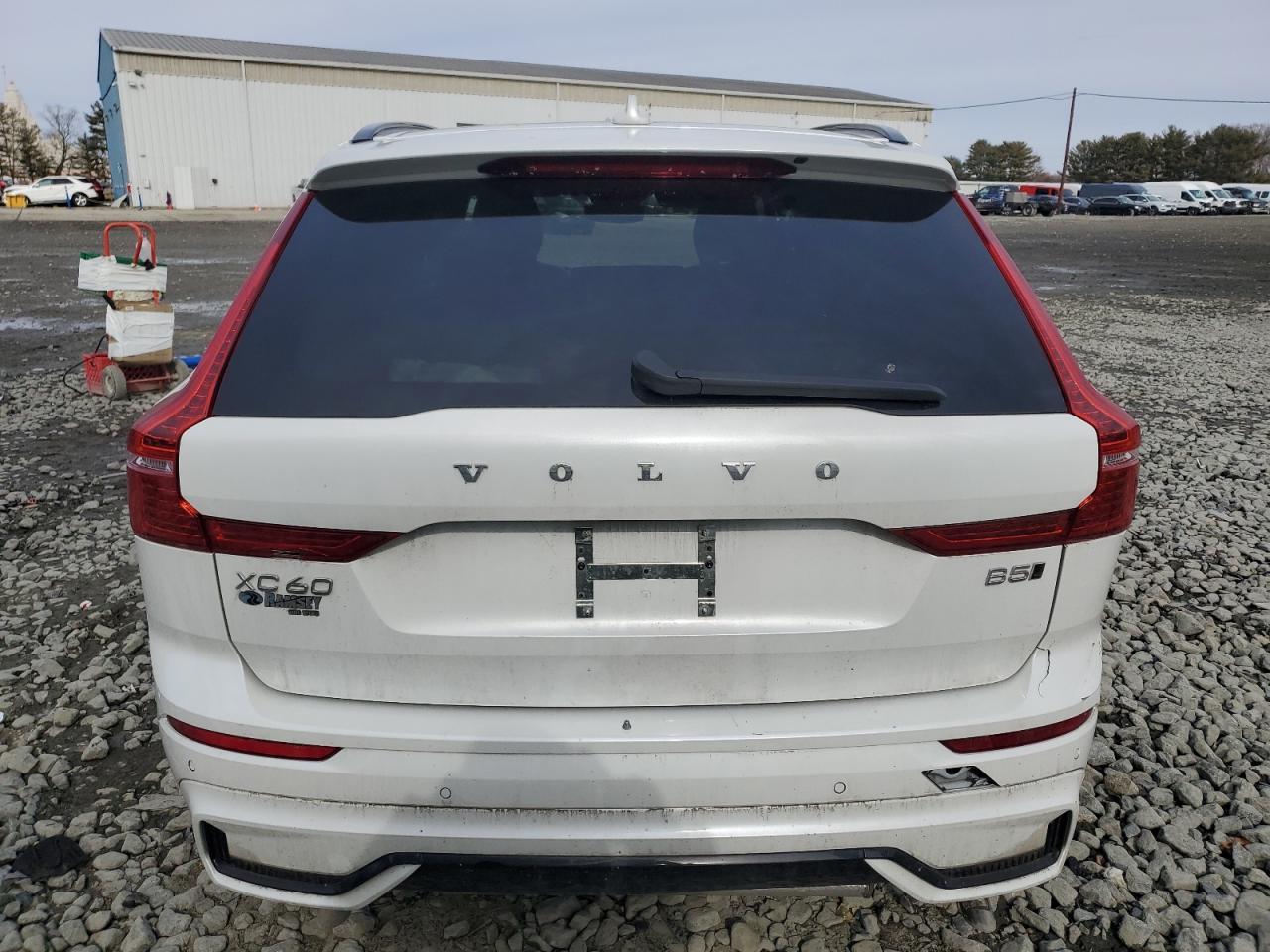2024 VOLVO XC60
