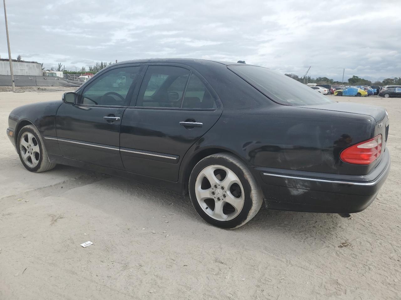 2002 MERCEDES-BENZ E-Class