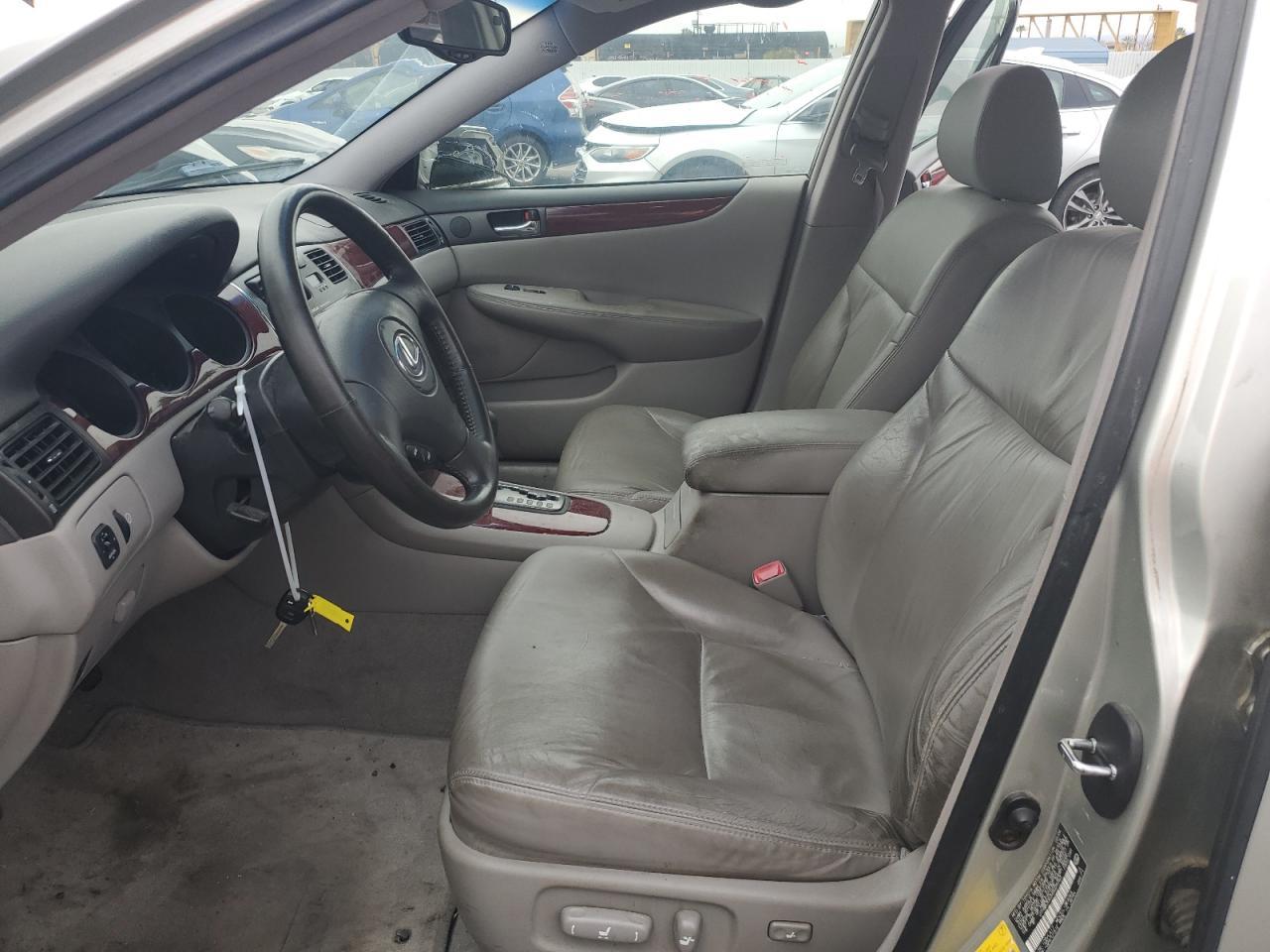 2004 LEXUS ES 330