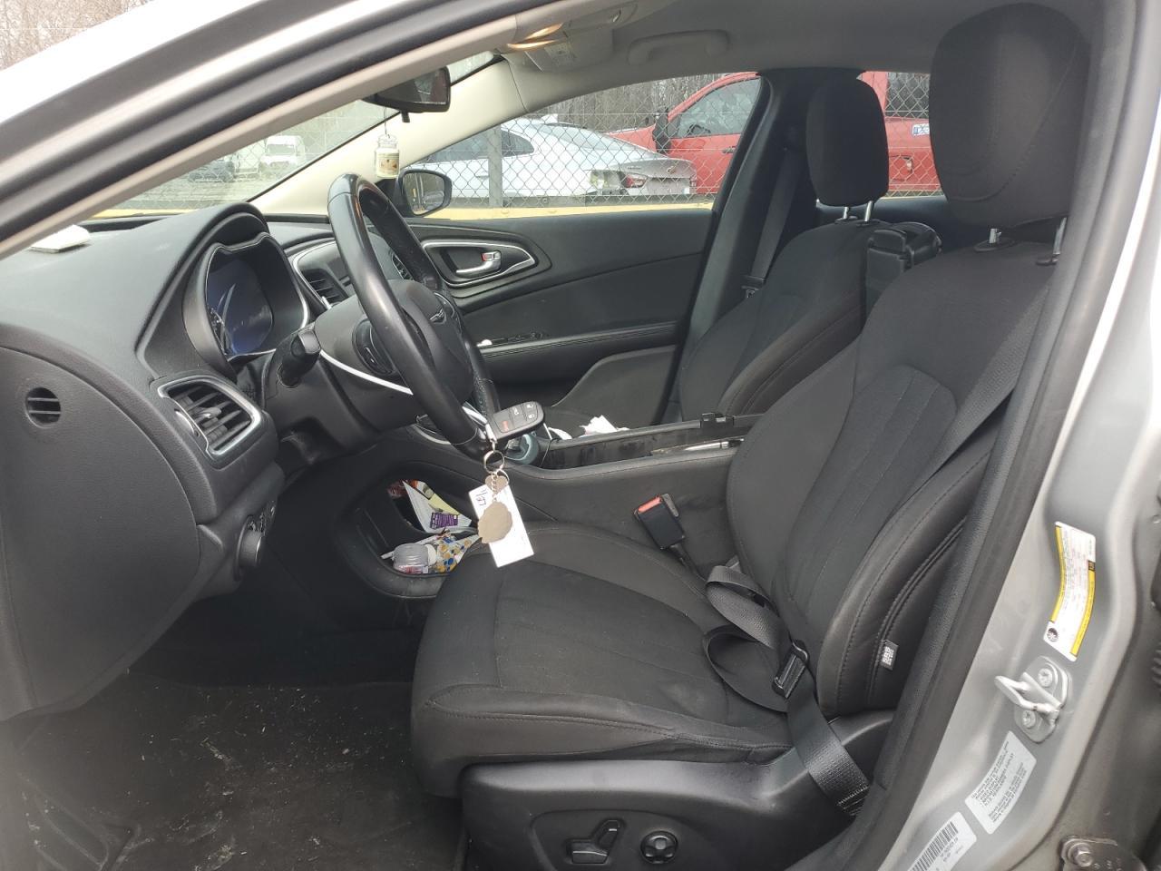 2016 CHRYSLER 200