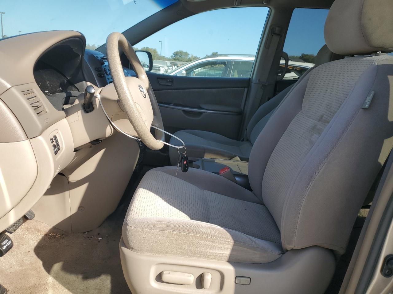 2006 TOYOTA SIENNA