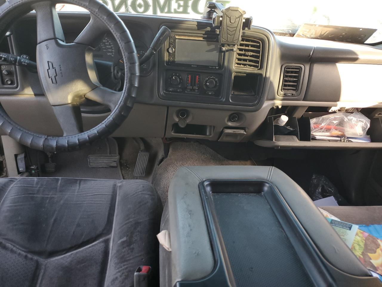 2003 CHEVROLET Tahoe