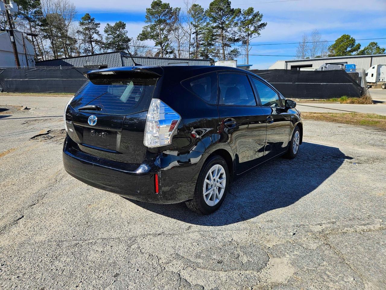 2012 TOYOTA PRIUS V