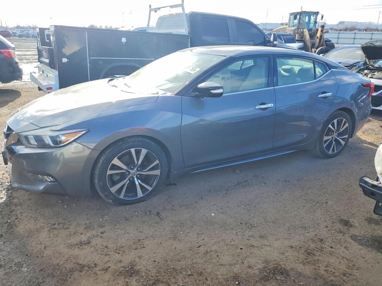 2017 NISSAN Maxima