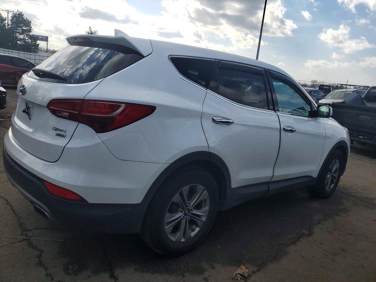 2016 HYUNDAI SANTA FE