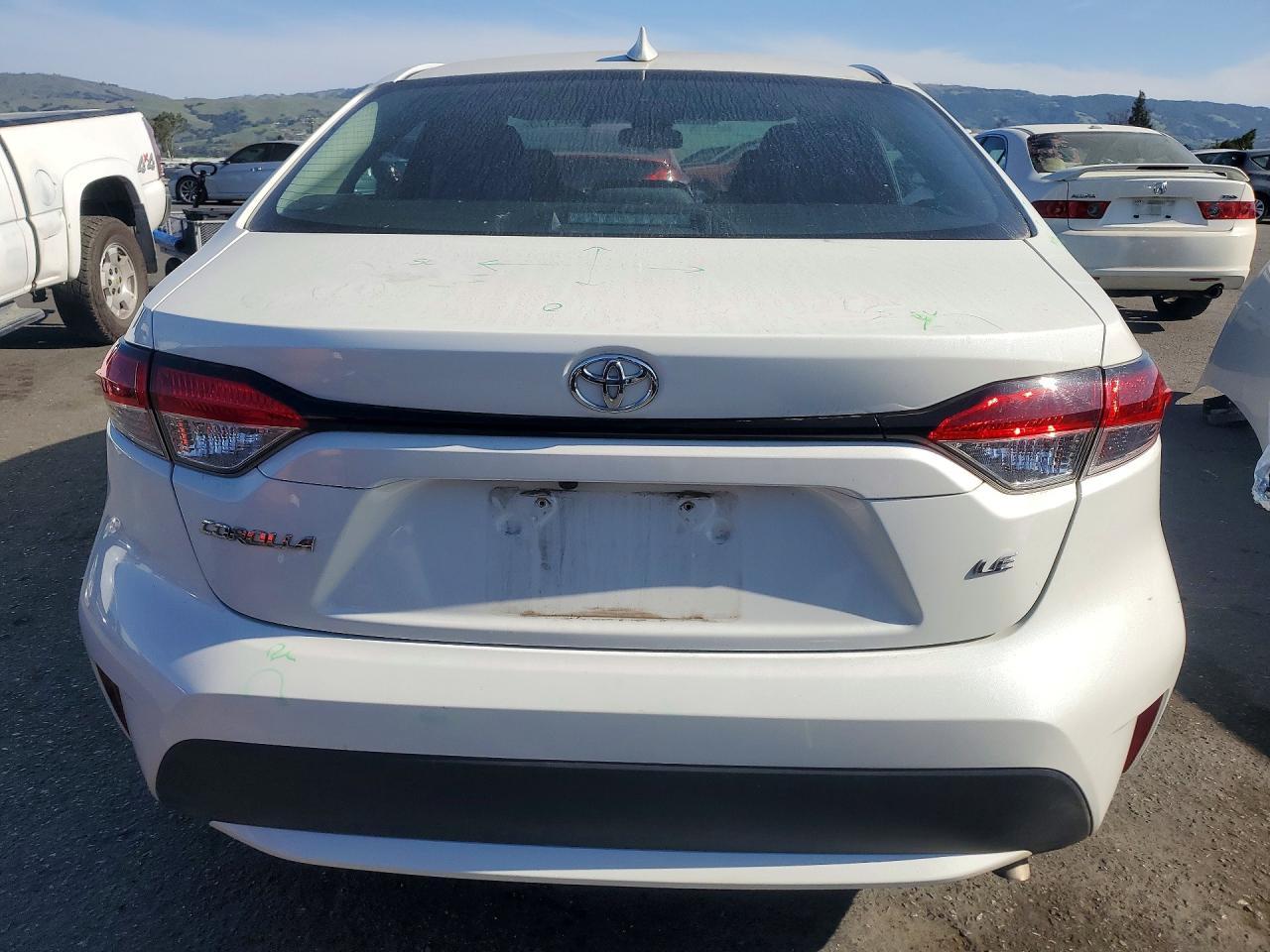 2020 TOYOTA COROLLA