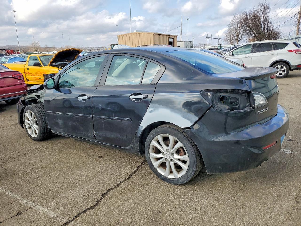 2011 MAZDA 3