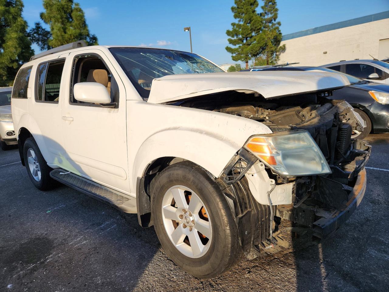 2012 NISSAN PATHFINDER