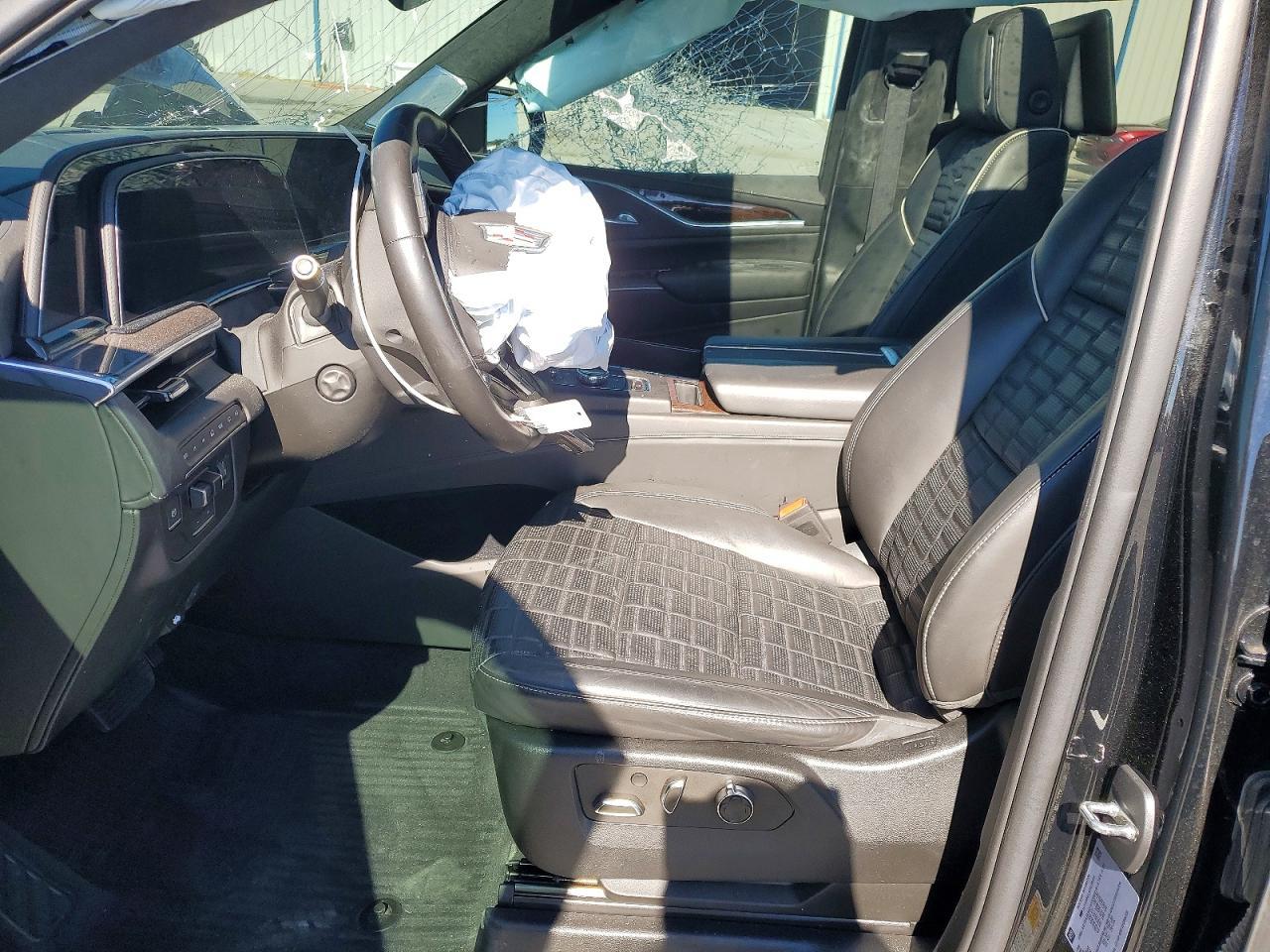2023 CADILLAC Escalade ESV
