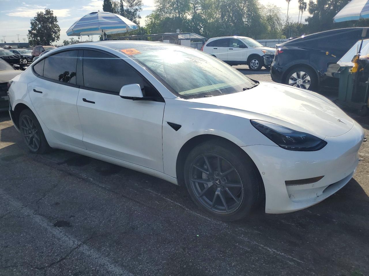 2021 TESLA MODEL 3