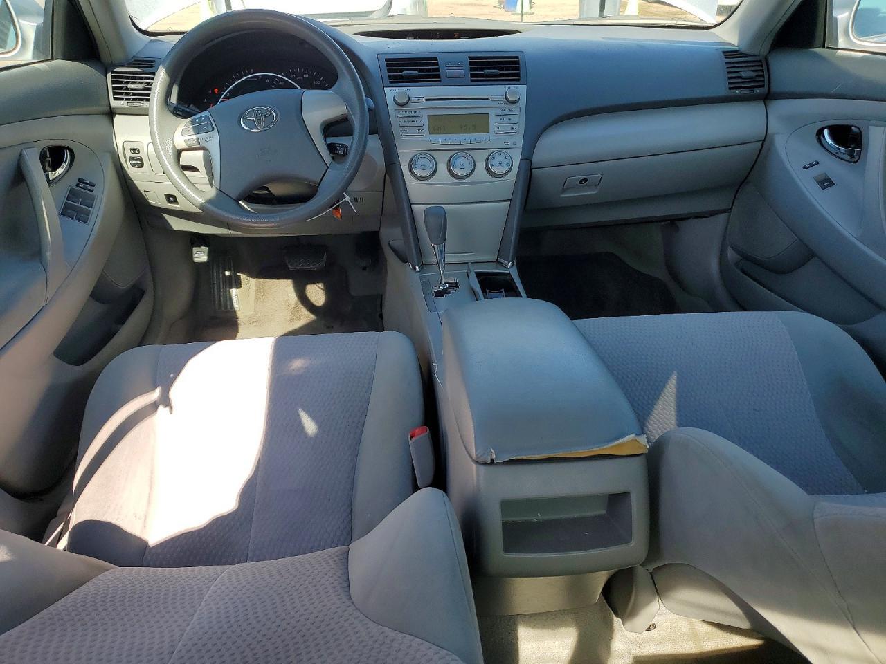 2011 TOYOTA CAMRY