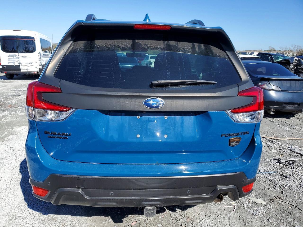 2023 SUBARU FORESTER