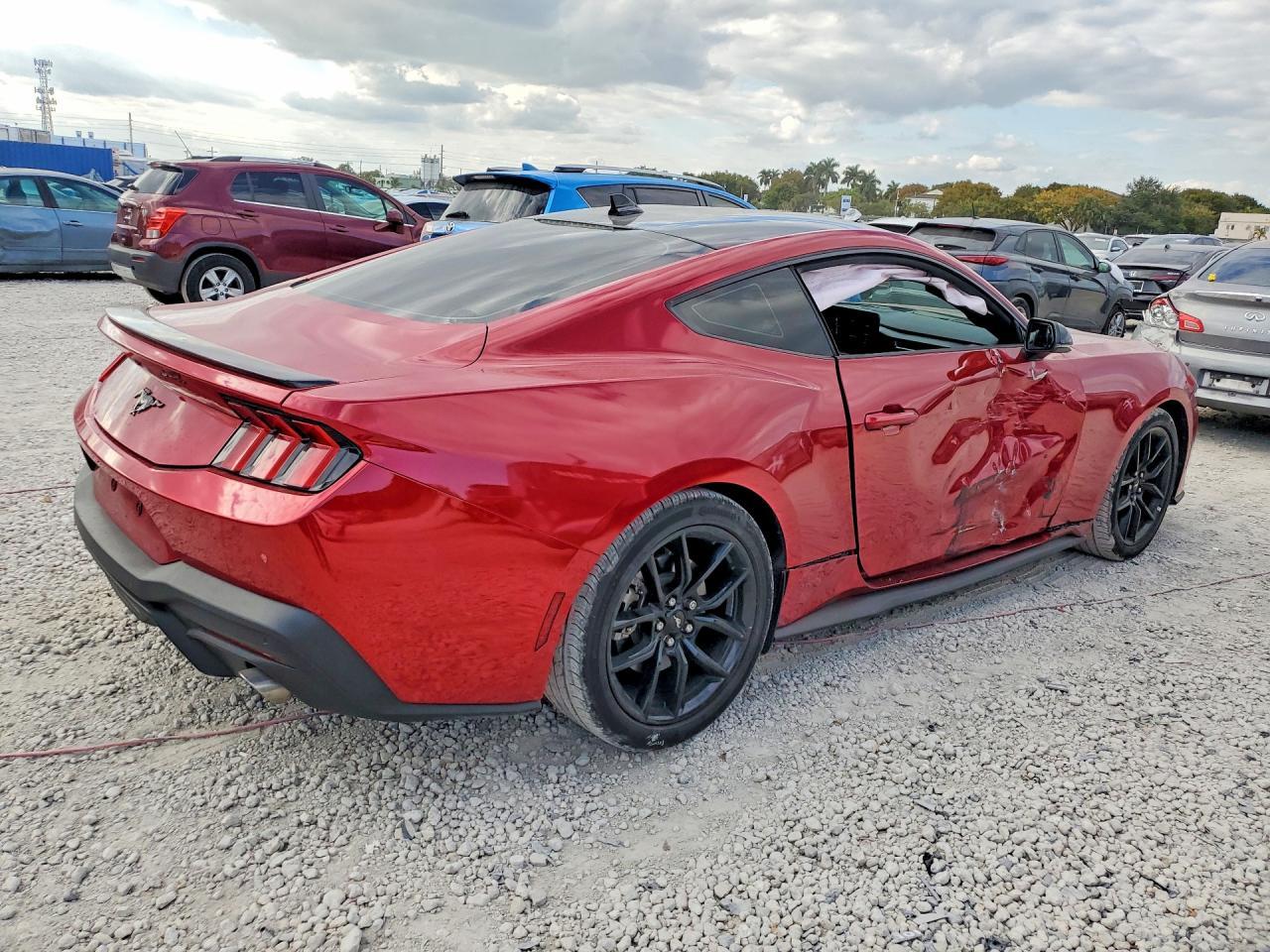 2024 FORD MUSTANG