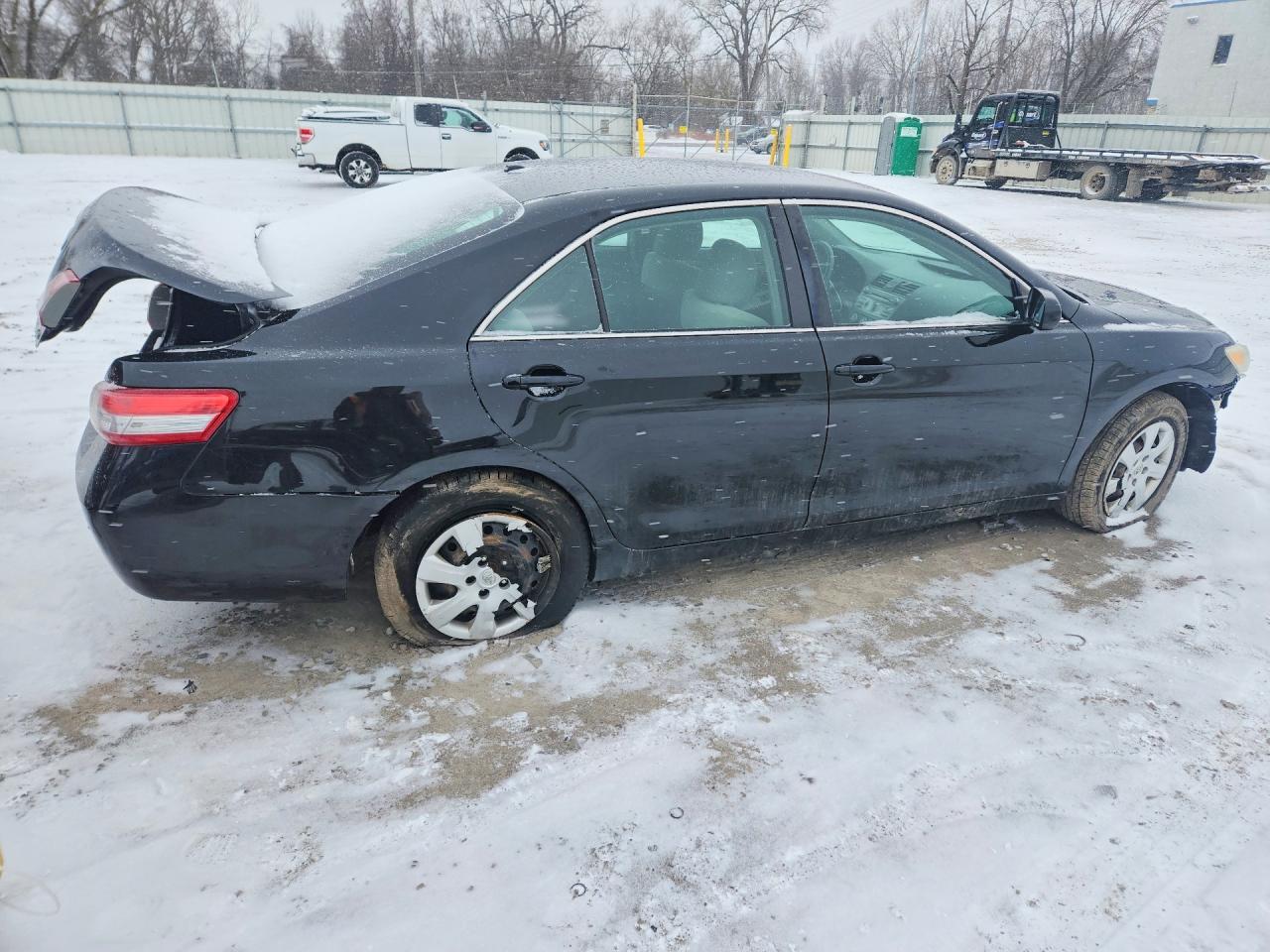 2011 TOYOTA CAMRY