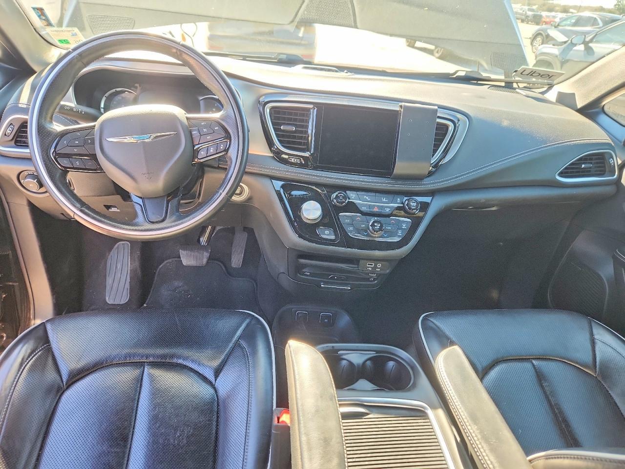 2019 CHRYSLER Pacifica
