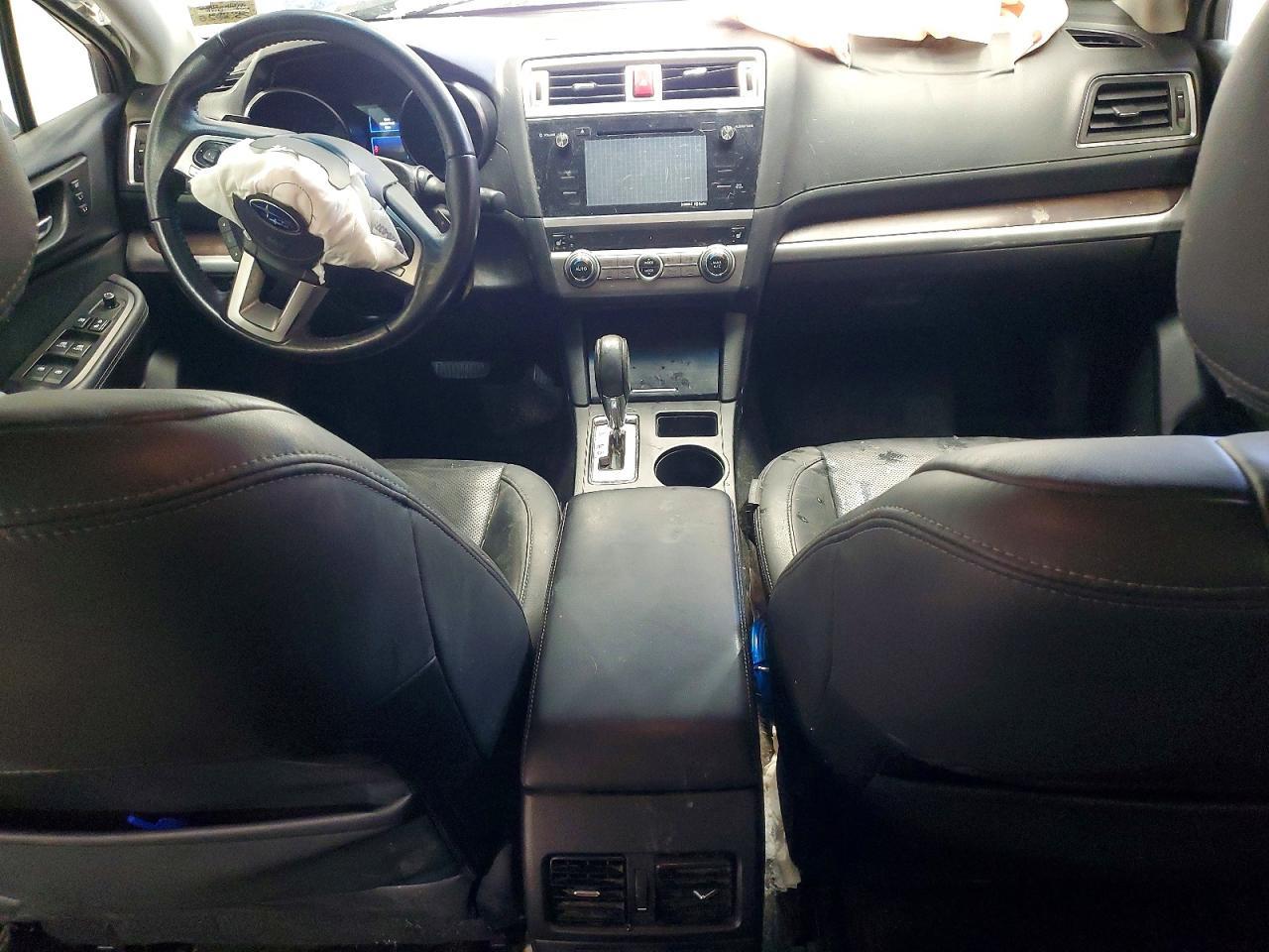 2015 SUBARU Outback