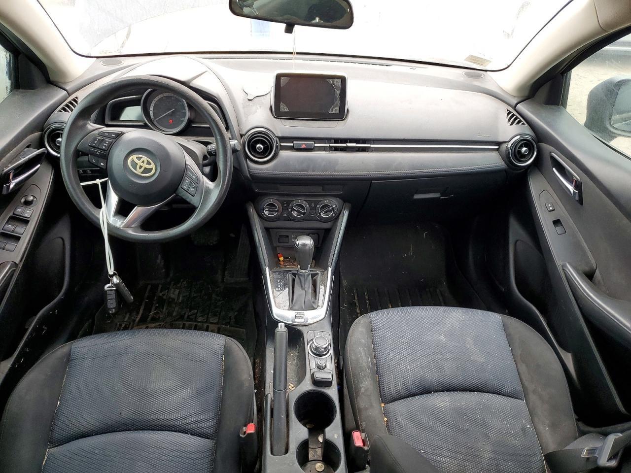 2017 TOYOTA YARIS