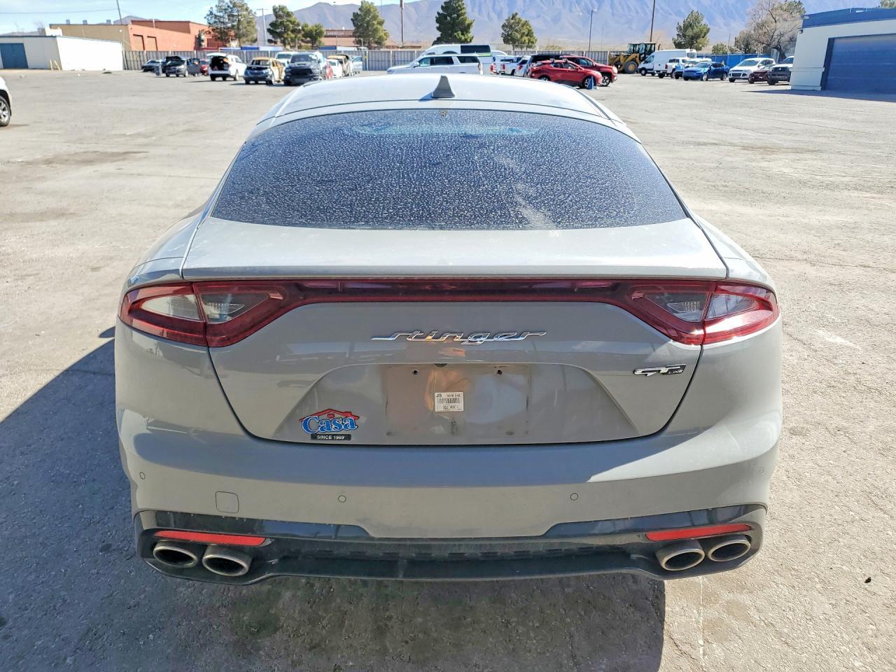 2021 KIA Stinger